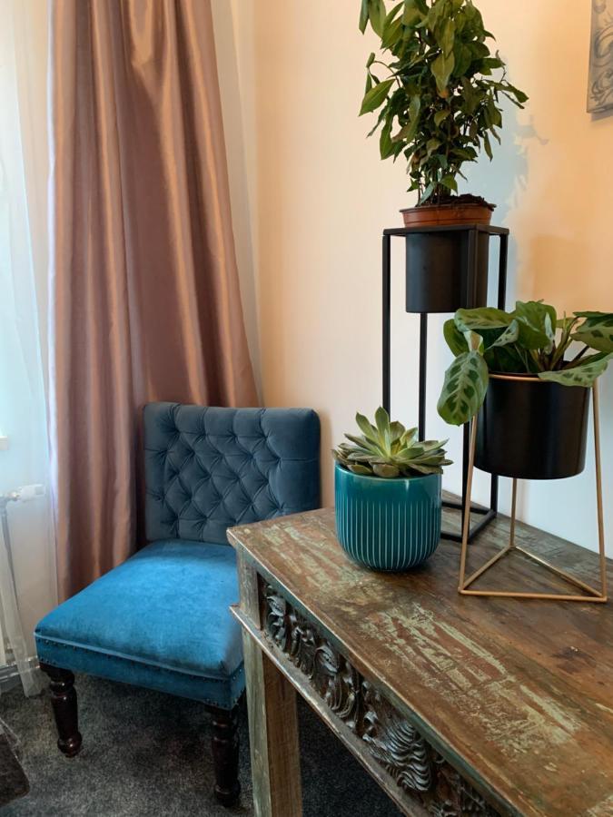 Frica Ludvika Garden Appartamento Liepāja